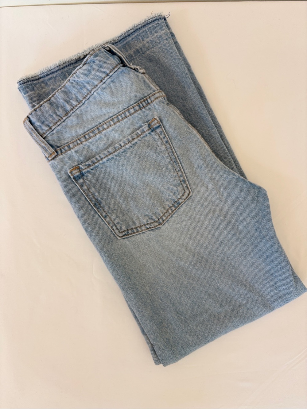 Old Navy Girl’s High-Rise Light Wash Baggy Denim Jeans
